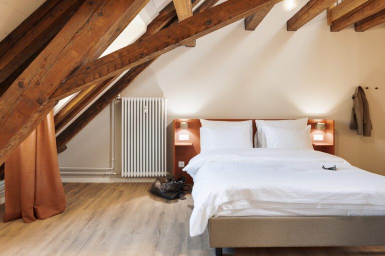 501 Bett Edit Stay Sunday Hornergasse By Patrick Armbruster